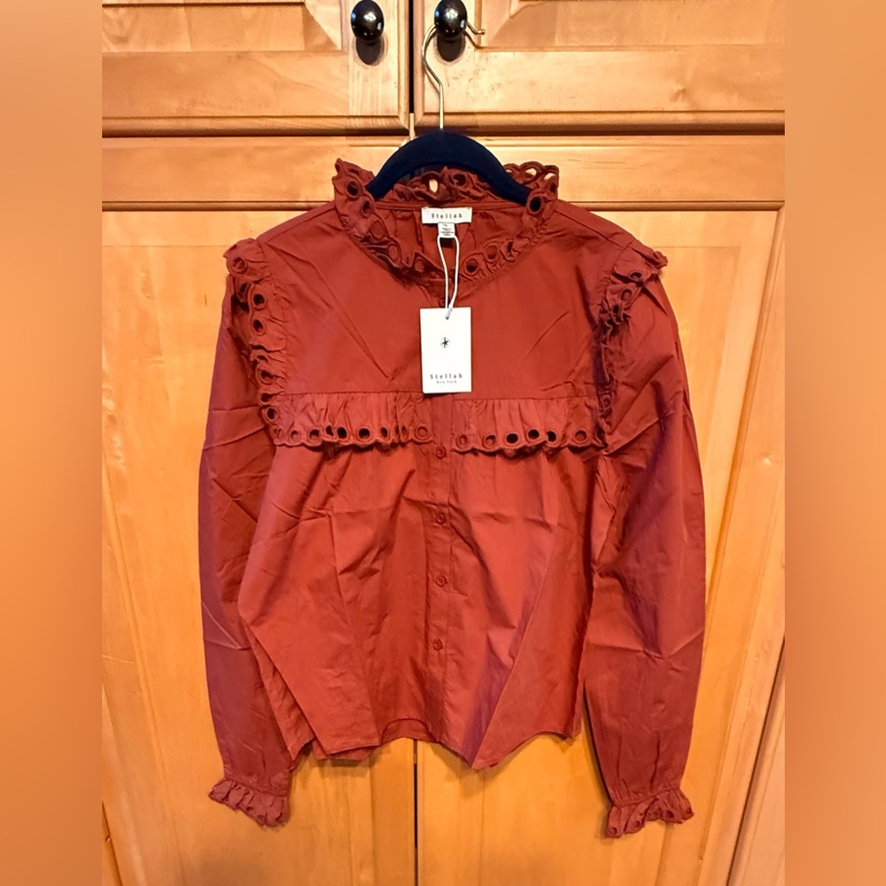 Woman’s Blouse